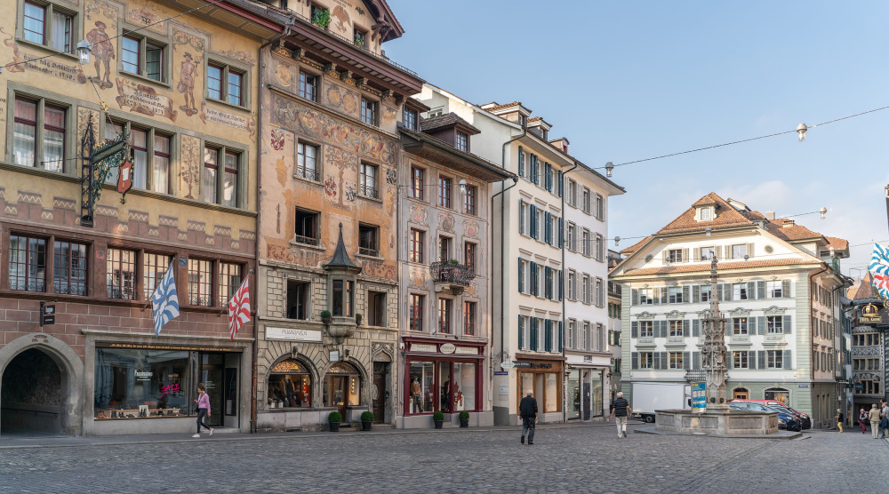 Mood weinmarkt luzern dualux renggstrasse hergiswil 01